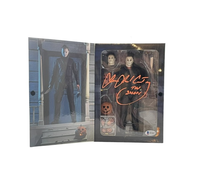 Halloween Michael Myers Signed NECA Book Shelf Action Figure James Jude Courtney - Image 3