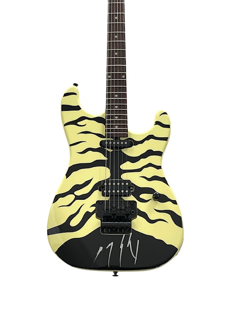 George Lynch Signed Yellow Tiger Stripe Replica Guitar Dokken - Image 2