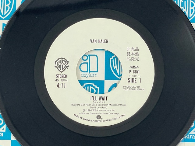 Van Halen I’ll Wait Japanese Promo 7” Vinyl Record - Image 3