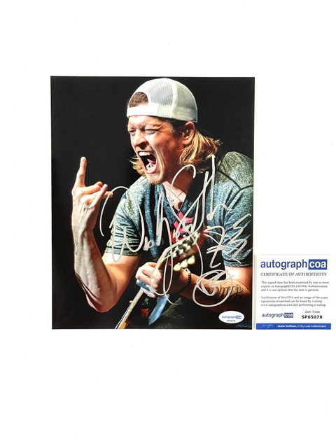 Puddle of Mudd Wes Scantlin Autographed 8x10 Live Photo COA
