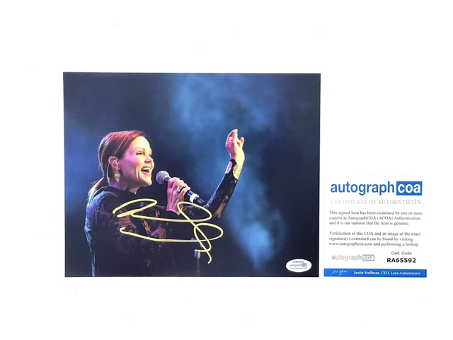 Belinda Carlisle of The Go-Go’s Autographed 8x10 Photo