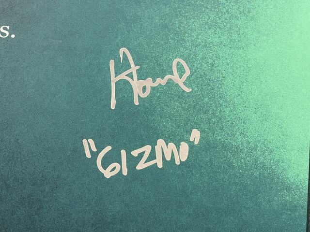Gremlins Signed Gizmo Howie Mandel Bottleneck Gallery Poster Print - Image 3